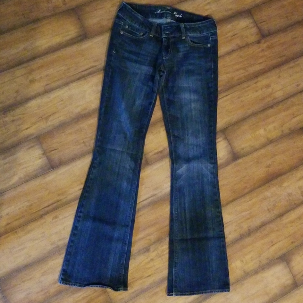 AE Jean's